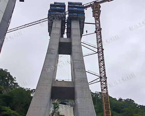 液壓自爬模15.jpg
