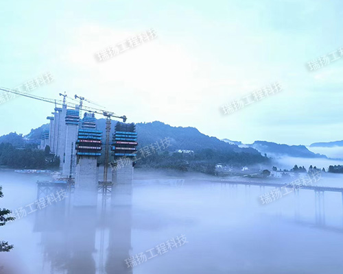 液壓自爬模19.jpg